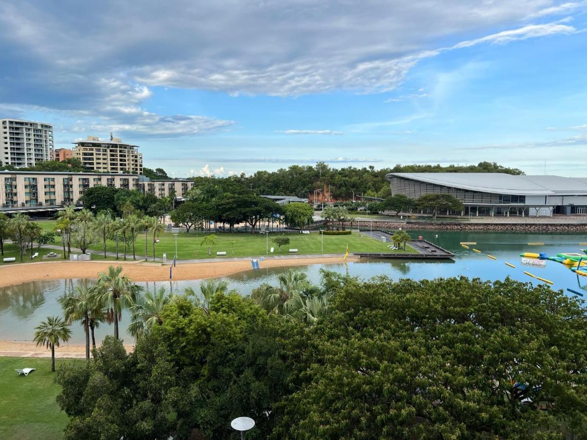 Appartamento Serenity Splendour At Darwin Waterfront Esterno foto